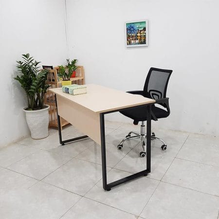 Bàn làm việc chân sắt yếm 1m2x60 mới